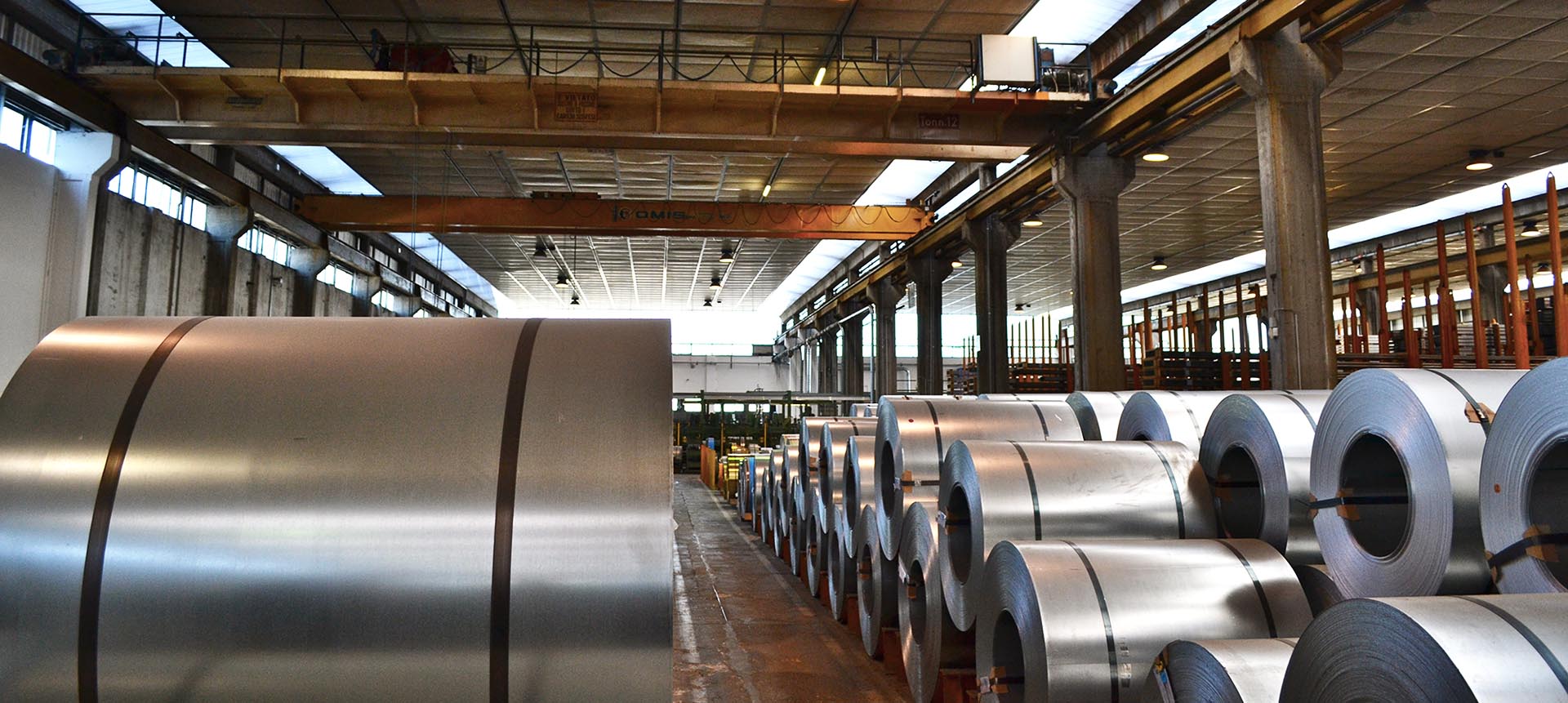 Steel rolls to make the metal systems for windows and doors